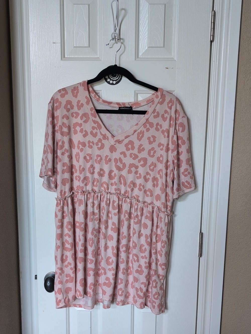 HEIMISH USA Pink Leopard Print V-Neck Babydoll Blouse